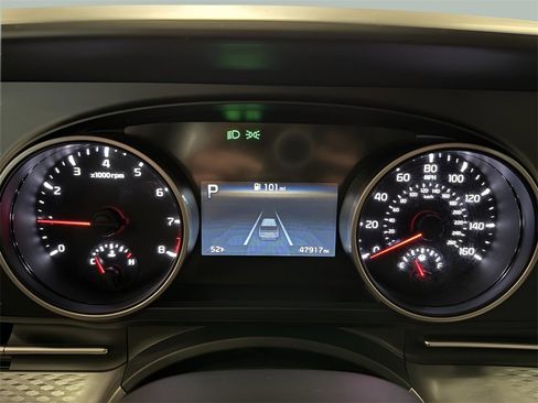 Used 2022 Kia Carnival LX image 17