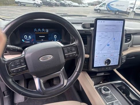 Used 2023 Ford Expedition Max Platinum image 5