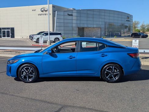 Certified 2025 Nissan Sentra SV image 3