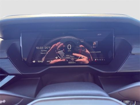 Used 2025 GMC Acadia AT4 image 11