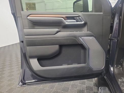 Used 2024 GMC Sierra 2500 Denali w/ Denali Reserve Package image 20