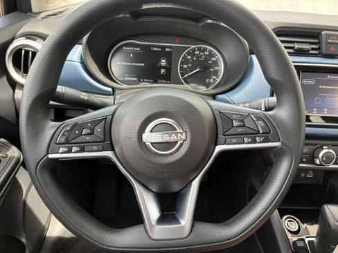 Used 2025 Nissan Versa SV FWD image 25
