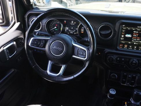 Used 2022 Jeep Wrangler Unlimited Sahara w/ Cold Weather Group AWD/4WD image 24