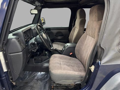 Used 2005 Jeep Wrangler X w/ Tire & Wheel Group (Ecco) image 18