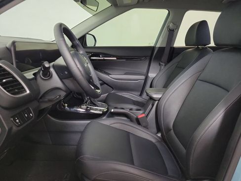Used 2024 Kia Seltos EX FWD image 12
