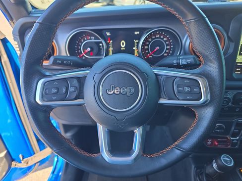 Used 2021 Jeep Gladiator Mojave AWD/4WD image 24