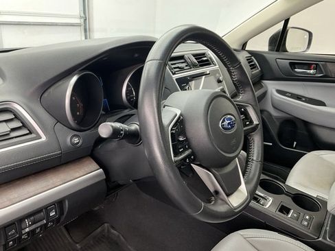Used 2019 Subaru Outback 2.5i Limited image 16