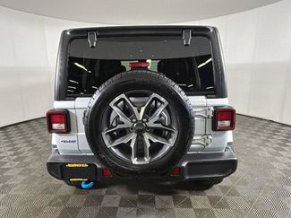 Used 2024 Jeep Wrangler Unlimited w/ Convenience Group AWD/4WD video 4