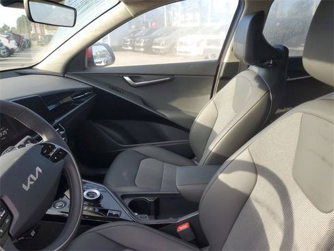 New 2024 Kia Niro Wind w/ Wind Preserve Package image 8