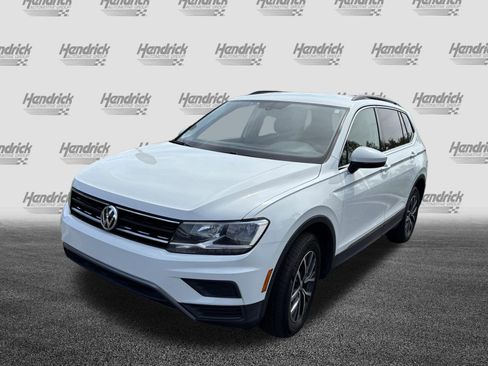 Used 2018 Volkswagen Tiguan SE image 8