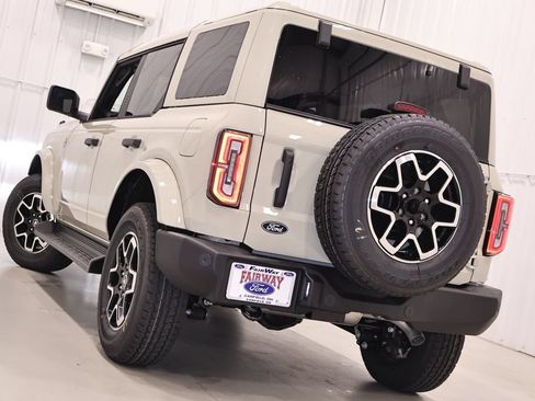 New 2026 Ford Bronco Outer Banks AWD/4WD image 33