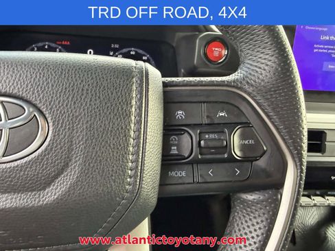Certified 2024 Toyota Tacoma TRD Off-Road AWD/4WD image 29