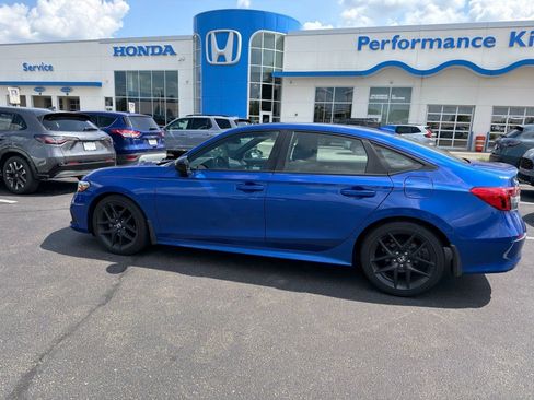Used 2023 Honda Civic Sport image 13