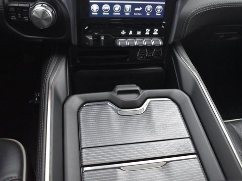 Used 2020 RAM 1500 Limited image 16