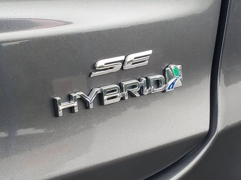 Used 2019 Ford Fusion SE FWD image 9