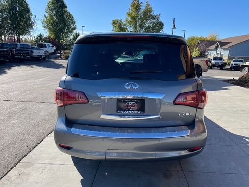 Used 2016 INFINITI QX80 4WD w/ Deluxe Technology Package image 11