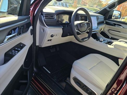 New 2025 Jeep Wagoneer Series II image 4