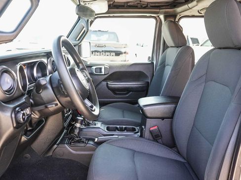 Used 2022 Jeep Wrangler Unlimited Sport AWD/4WD image 17