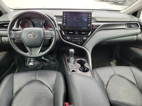 Used 2023 Toyota Camry XSE FWD image 14