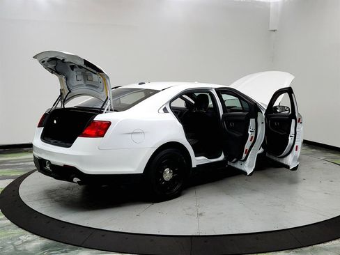 Used 2017 Ford Taurus Police Interceptor AWD image 11