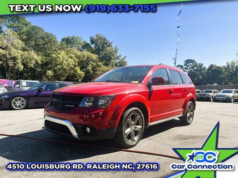Used 2015 Dodge Journey Crossroad w/ Flexible Seating Group image 5