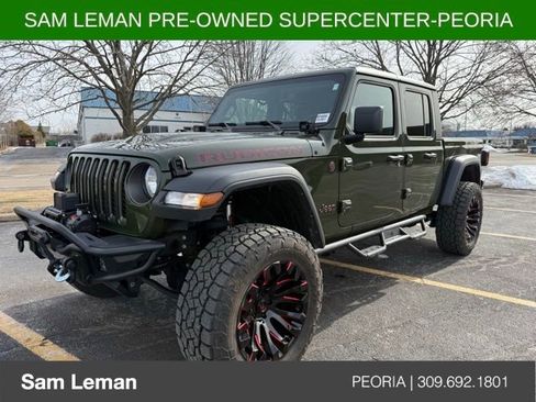 Used 2023 Jeep Gladiator Rubicon w/ Cold Weather Group image 2