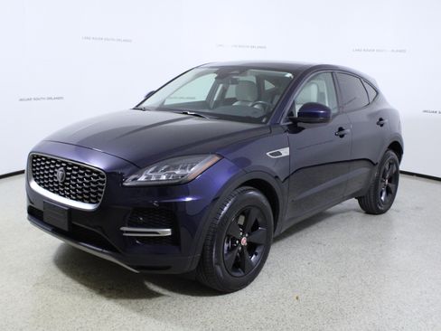 Used 2022 Jaguar E-PACE image 4