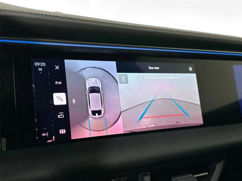 Certified 2025 Porsche Macan Electric RWD image 23
