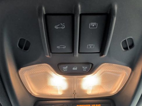 Used 2023 Chevrolet TrailBlazer ACTIV w/ Sun and Liftgate Package FWD image 28