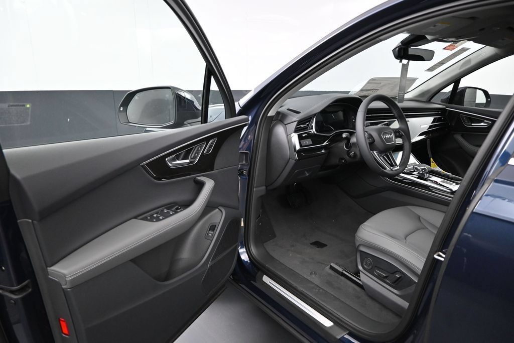 New 2026 Audi Q7 2.0T Premium Plus AWD/4WD image 5