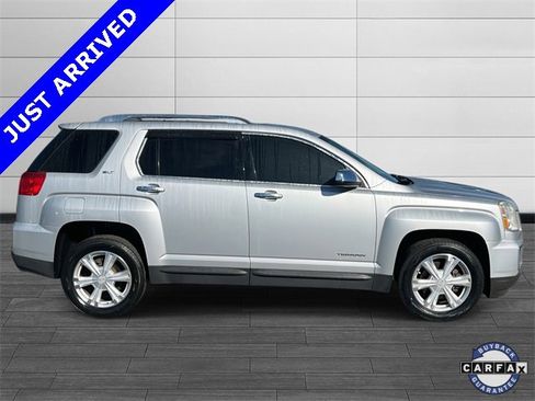 Used 2016 GMC Terrain SLT image 2