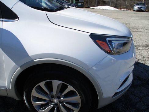 Used 2019 Buick Encore Preferred AWD/4WD image 21