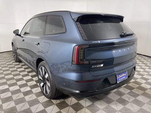 Used 2025 Volvo EX90 Ultra AWD/4WD image 8