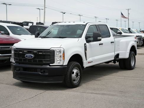 Used 2025 Ford F350 XL AWD/4WD image 11