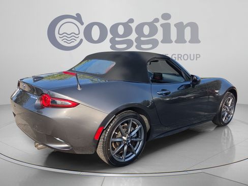 Used 2023 MAZDA MX-5 Miata Grand Touring RWD image 5