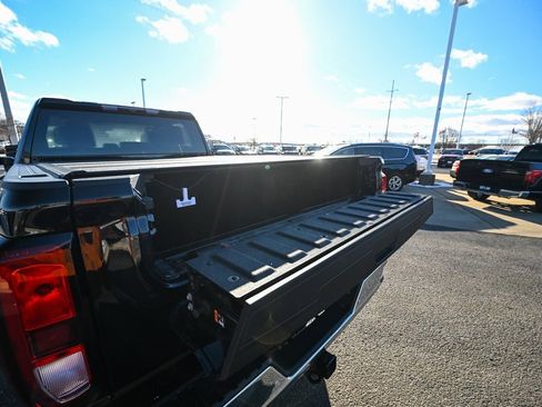 Used 2024 GMC Sierra 2500 SLE image 14