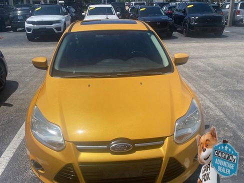 Used 2012 Ford Focus SE FWD image 3