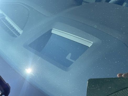 Used 2023 GMC Acadia AT4 w/ Technology Package image 30