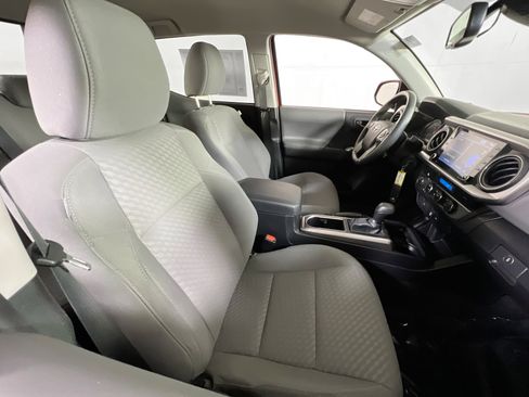 Used 2022 Toyota Tacoma SR5 image 25