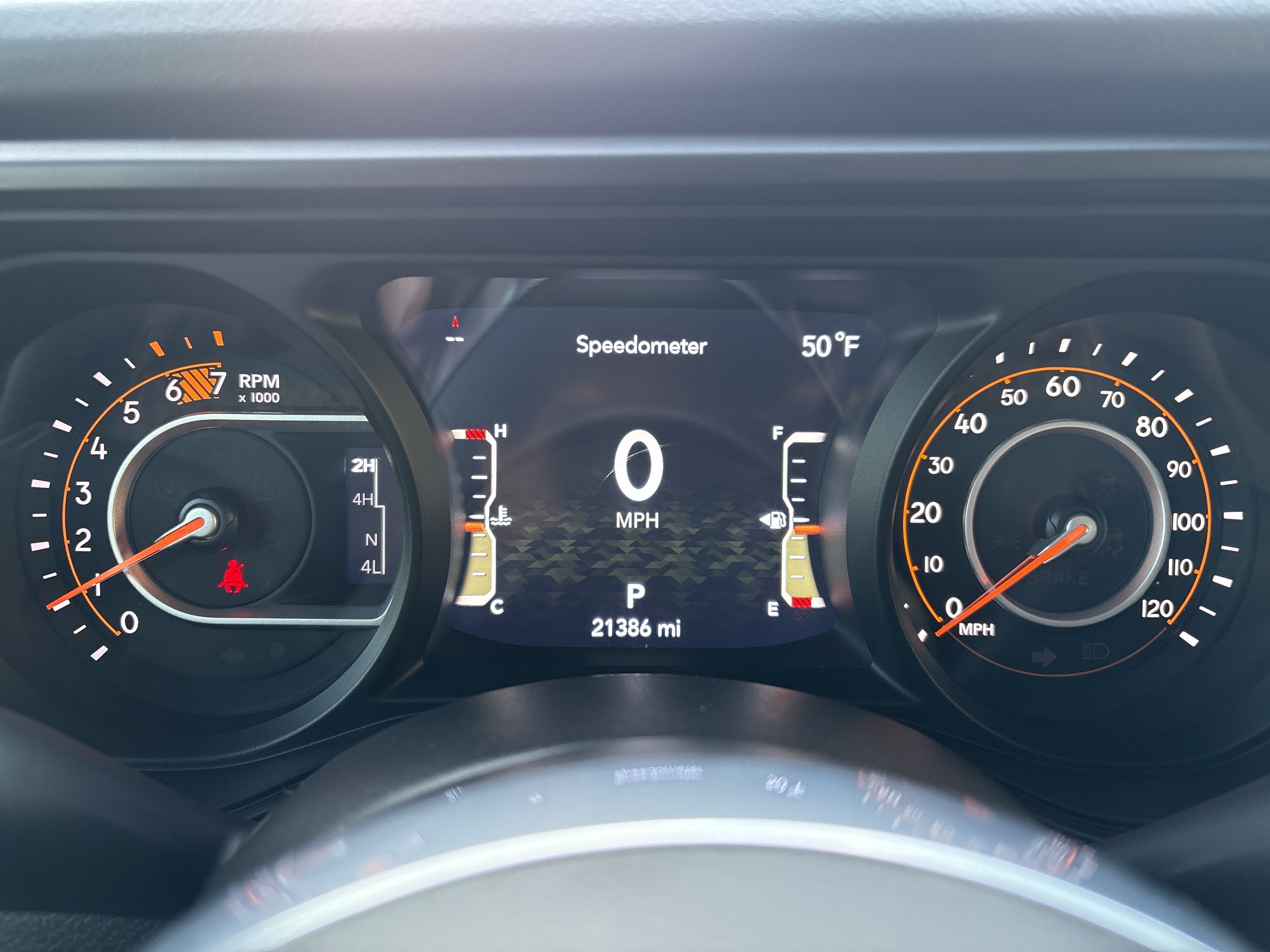 Used 2024 Jeep Wrangler Unlimited Sahara w/ Technology Group AWD/4WD image 25