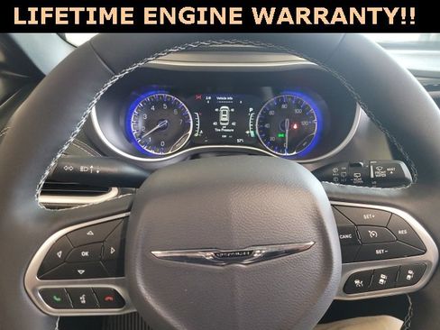 New 2025 Chrysler Pacifica Select w/ Fav Edition Package image 24