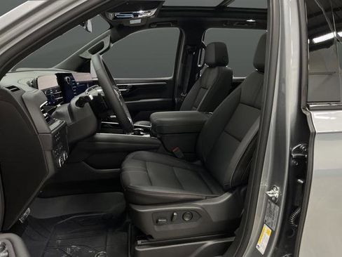 New 2026 Chevrolet Suburban RST w/ RST Capability Package image 4