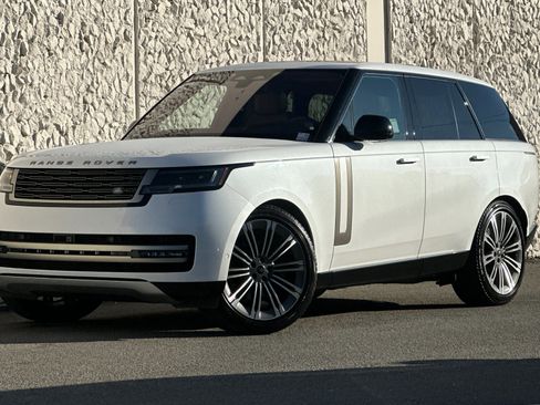 Certified 2023 Land Rover Range Rover SE image 1