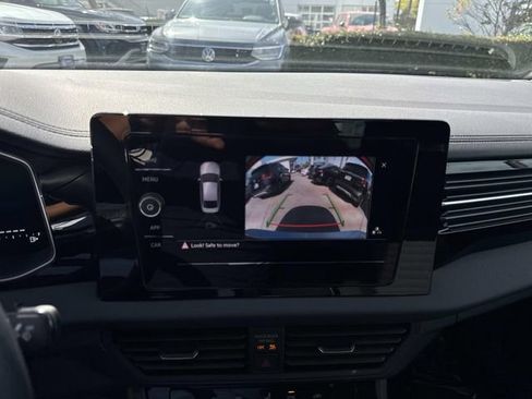 Certified 2025 Volkswagen Jetta S image 22