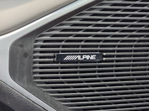 Used 2022 Jeep Wagoneer Series III AWD/4WD image 33