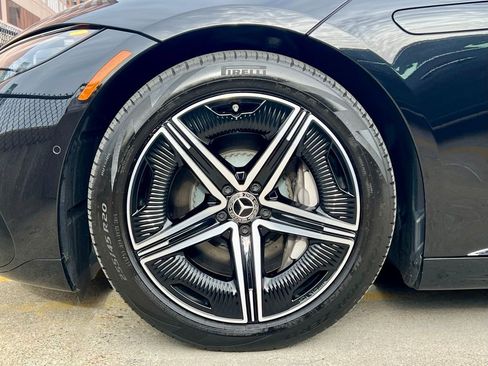 Certified 2024 Mercedes-Benz EQS 580 4MATIC Sedan image 15