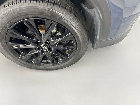 Used 2024 MAZDA CX-5 Carbon Edition image 11