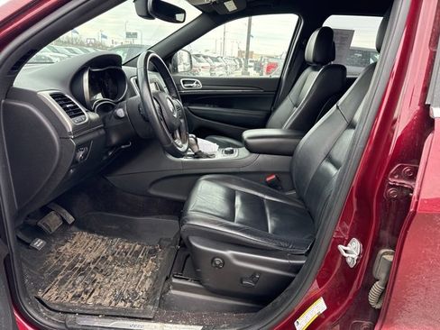 Used 2018 Jeep Grand Cherokee Limited image 12