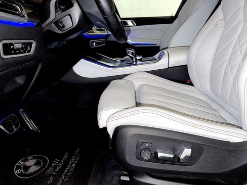 Used 2023 BMW X5 xDrive40i w/ M Sport Package AWD/4WD image 10