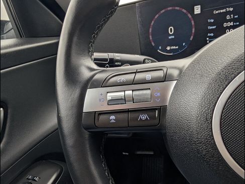 Used 2024 Hyundai Kona Limited image 24